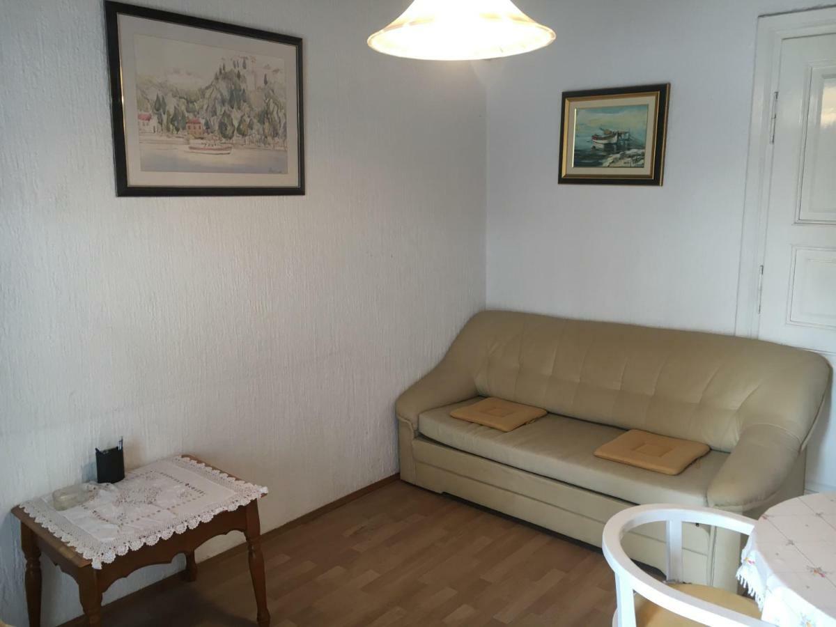 Apartment Bella 斯维蒂尤拉伊 外观 照片