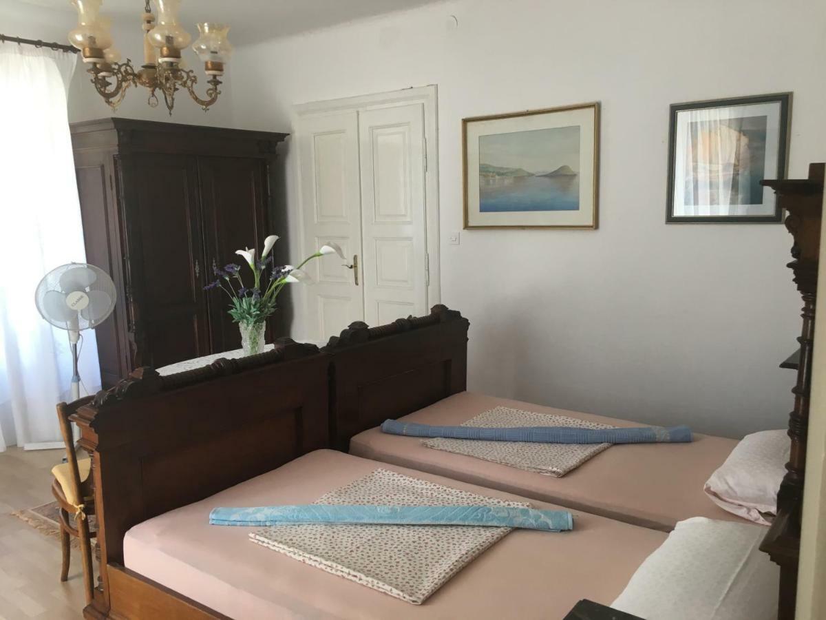 Apartment Bella 斯维蒂尤拉伊 外观 照片